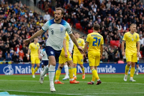 Harry Kane celebrates his goal