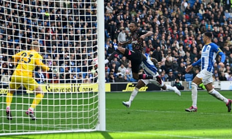 Brentford are back ahead at Brighton courtesy of the outstretched leg of Ethan Pinnock.